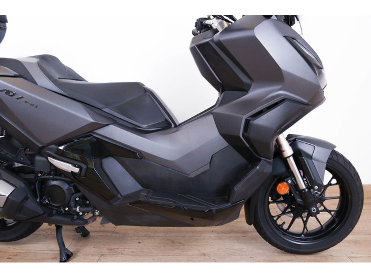 Honda ADV350 Gris Motorcycle