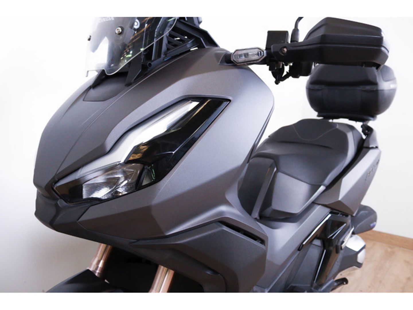 Honda ADV350 Gris Motorcycle