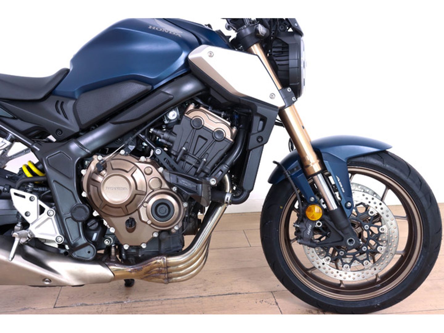 Honda CB650R Azul Motorcycle