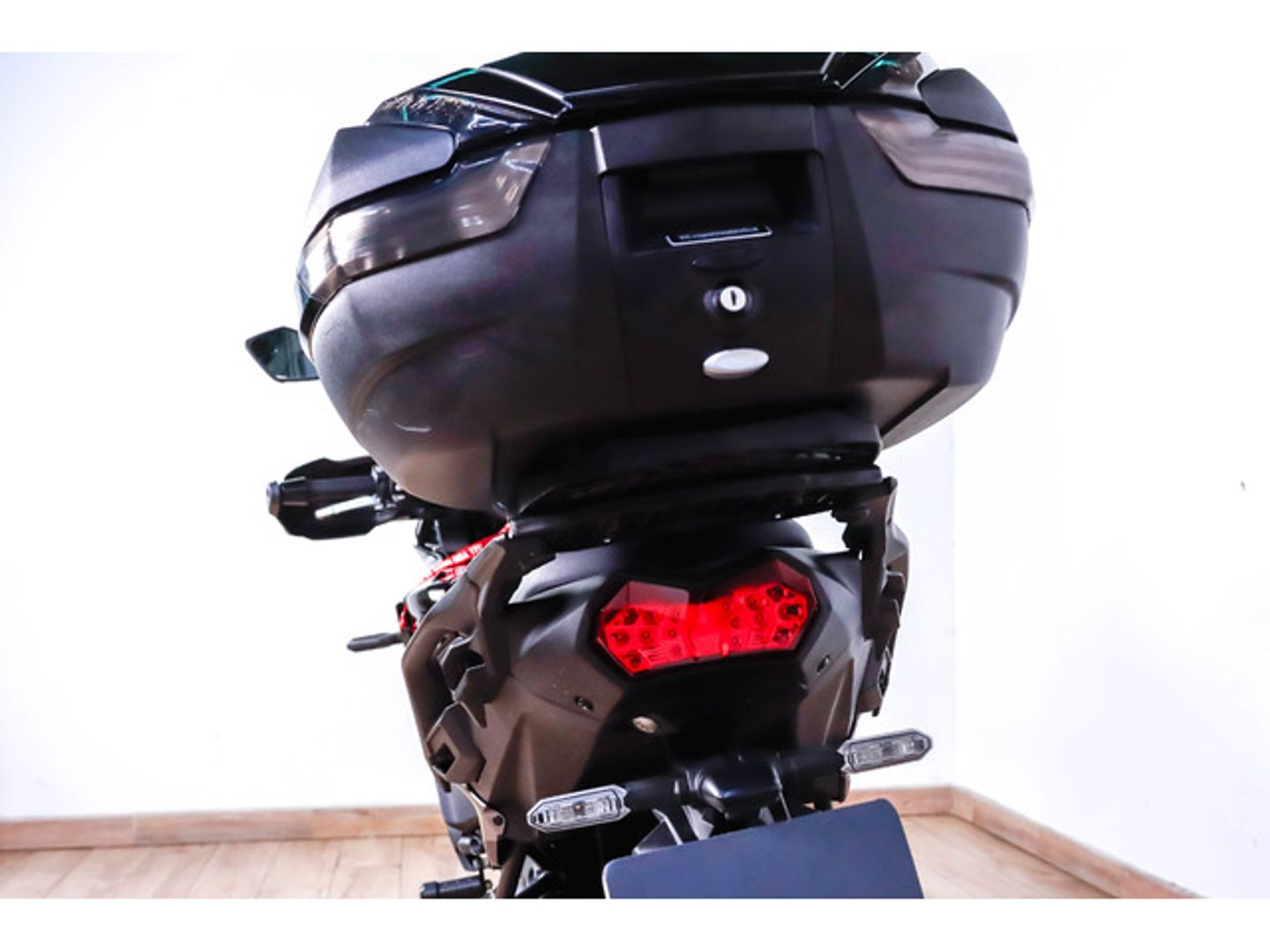 Kawasaki Versys 1000 SE Negro Motorcycle