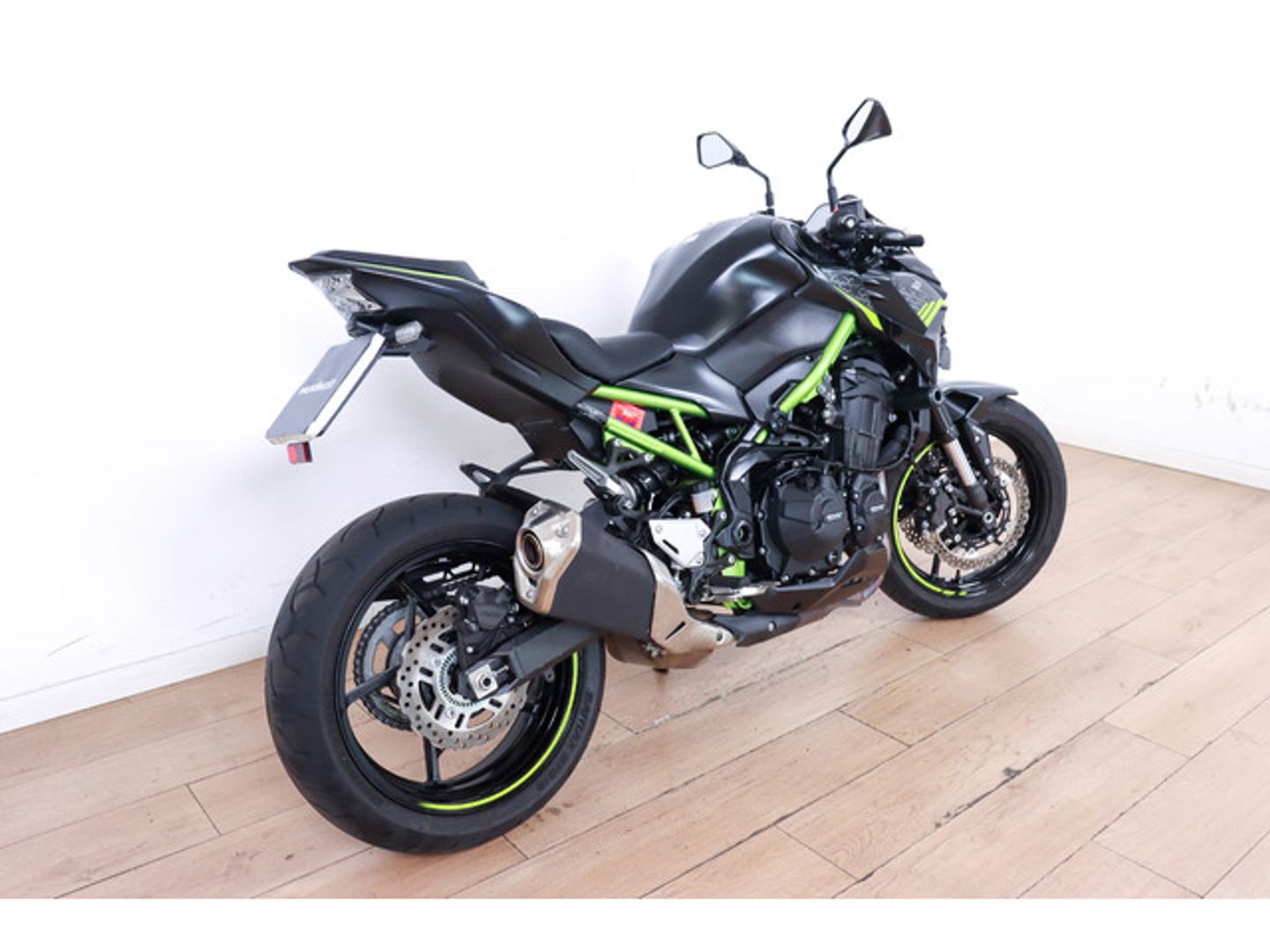 Kawasaki Z900 Negro Motorcycle