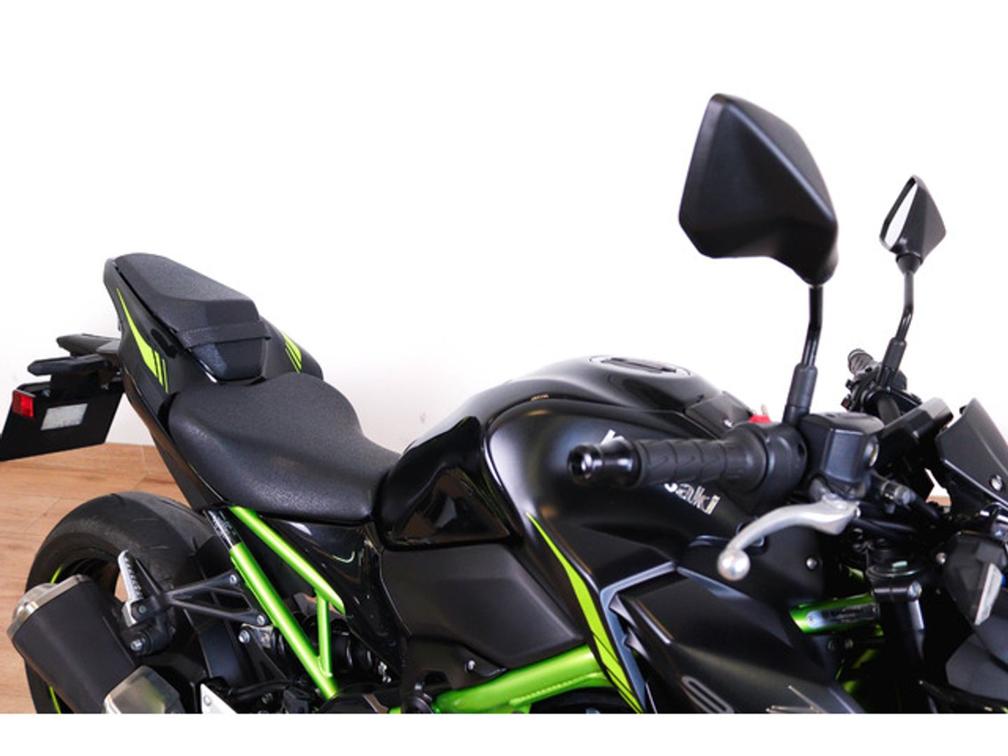 Kawasaki Z900 Negro Motorcycle