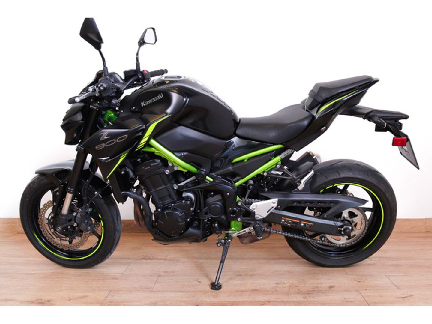 Kawasaki Z900 Negro Motorcycle