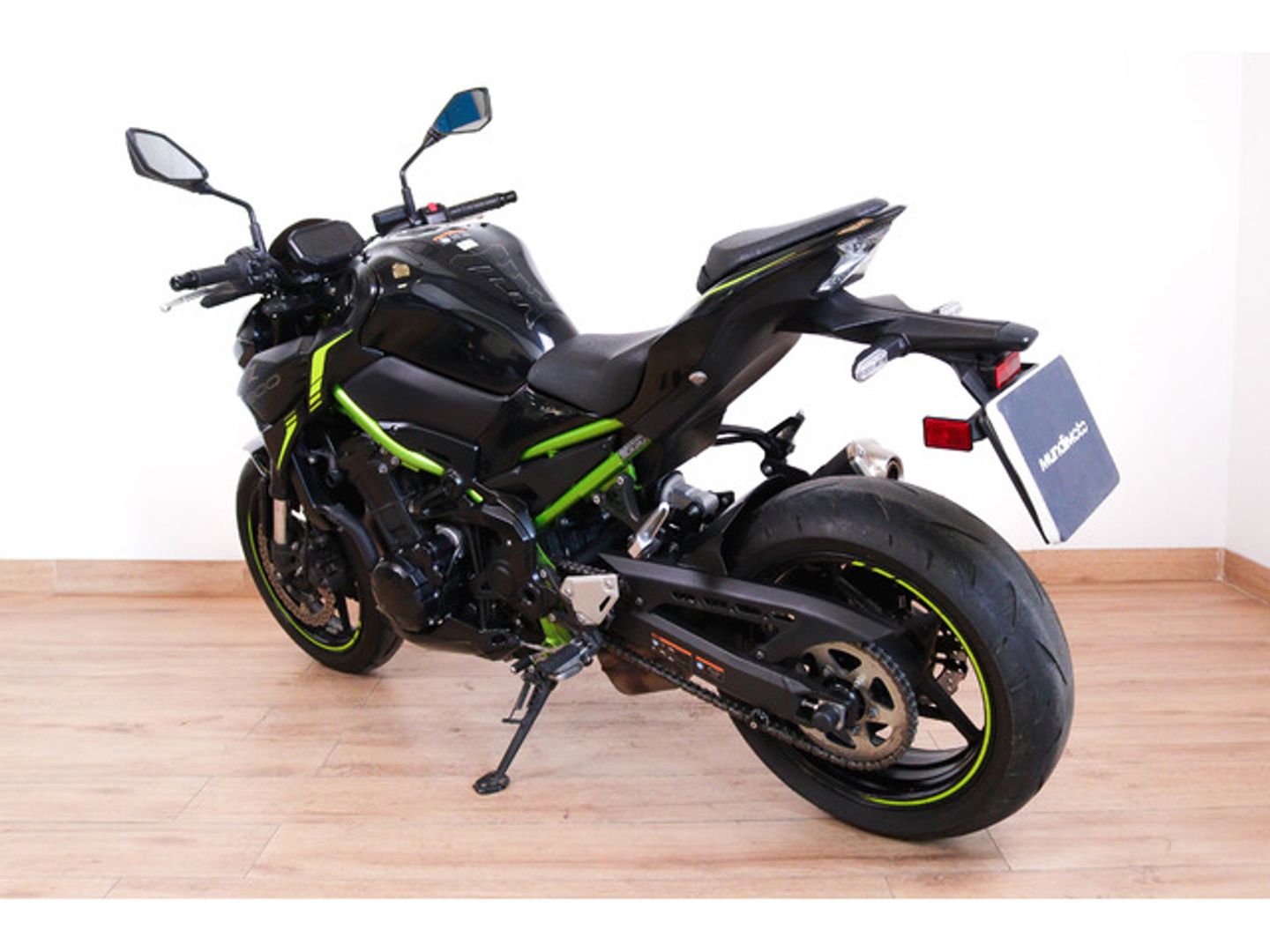 Kawasaki Z900 Negro Motorcycle