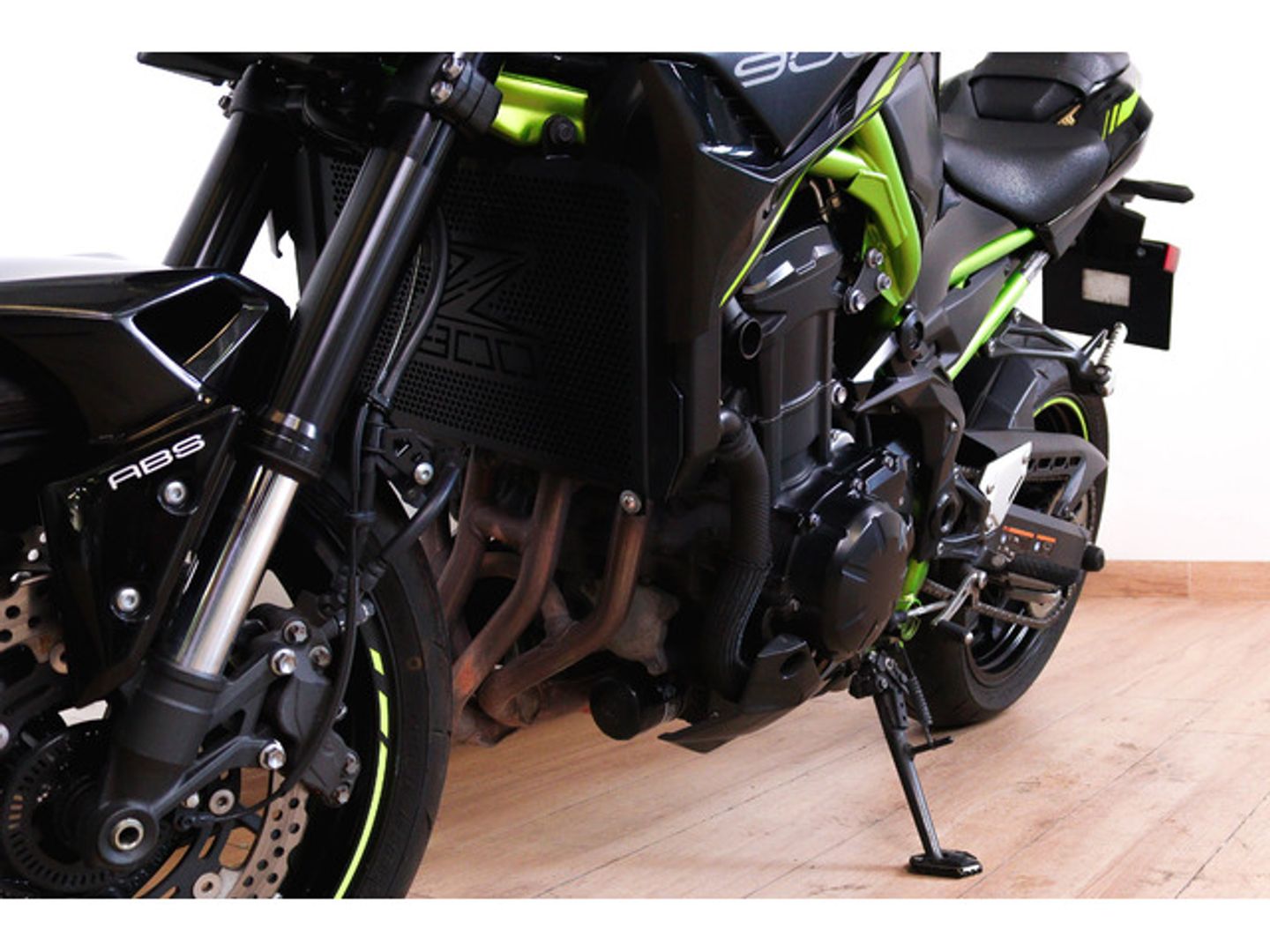 Kawasaki Z900 Negro Motorcycle