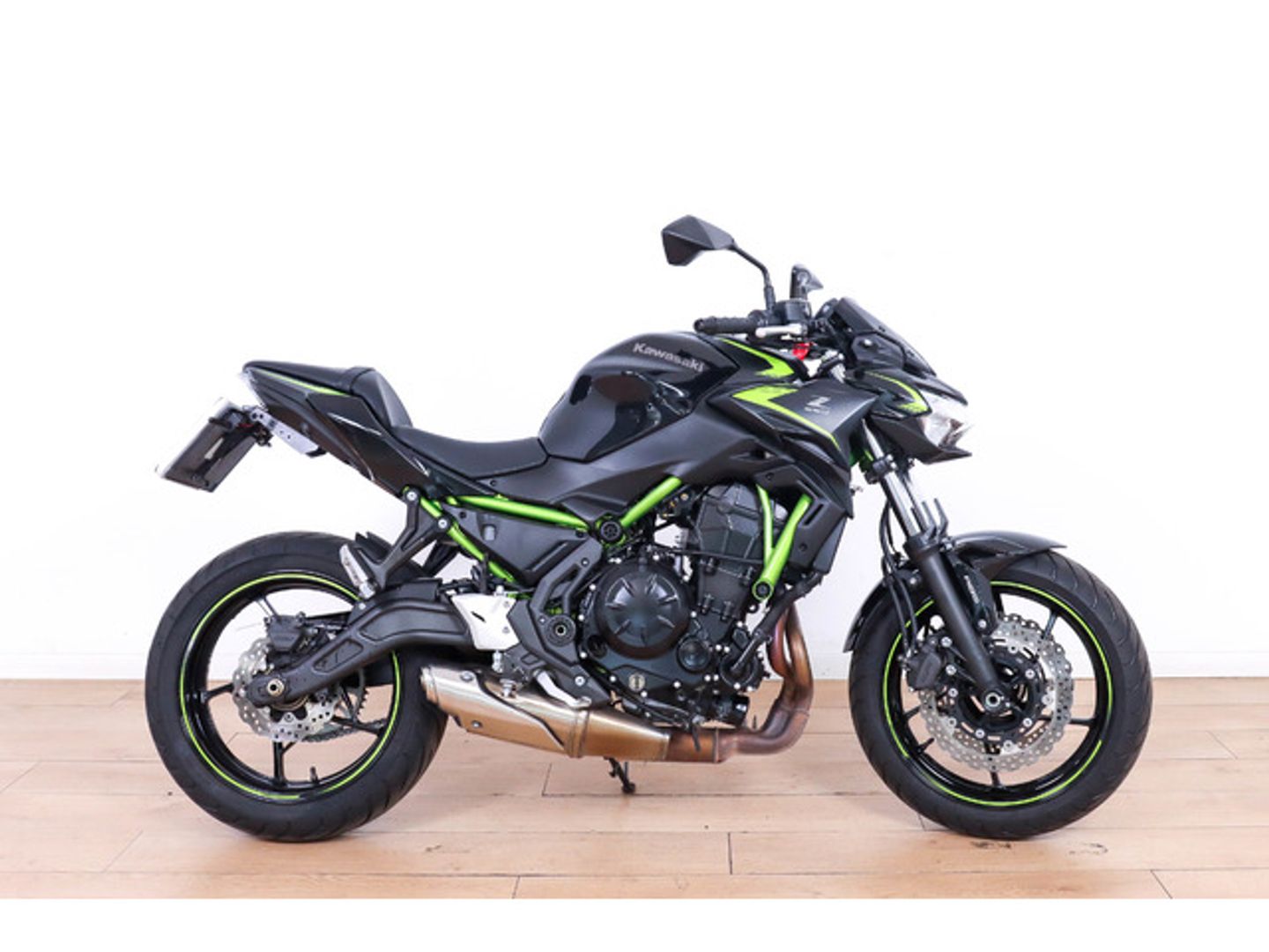 Kawasaki Z650 Negro Motorcycle