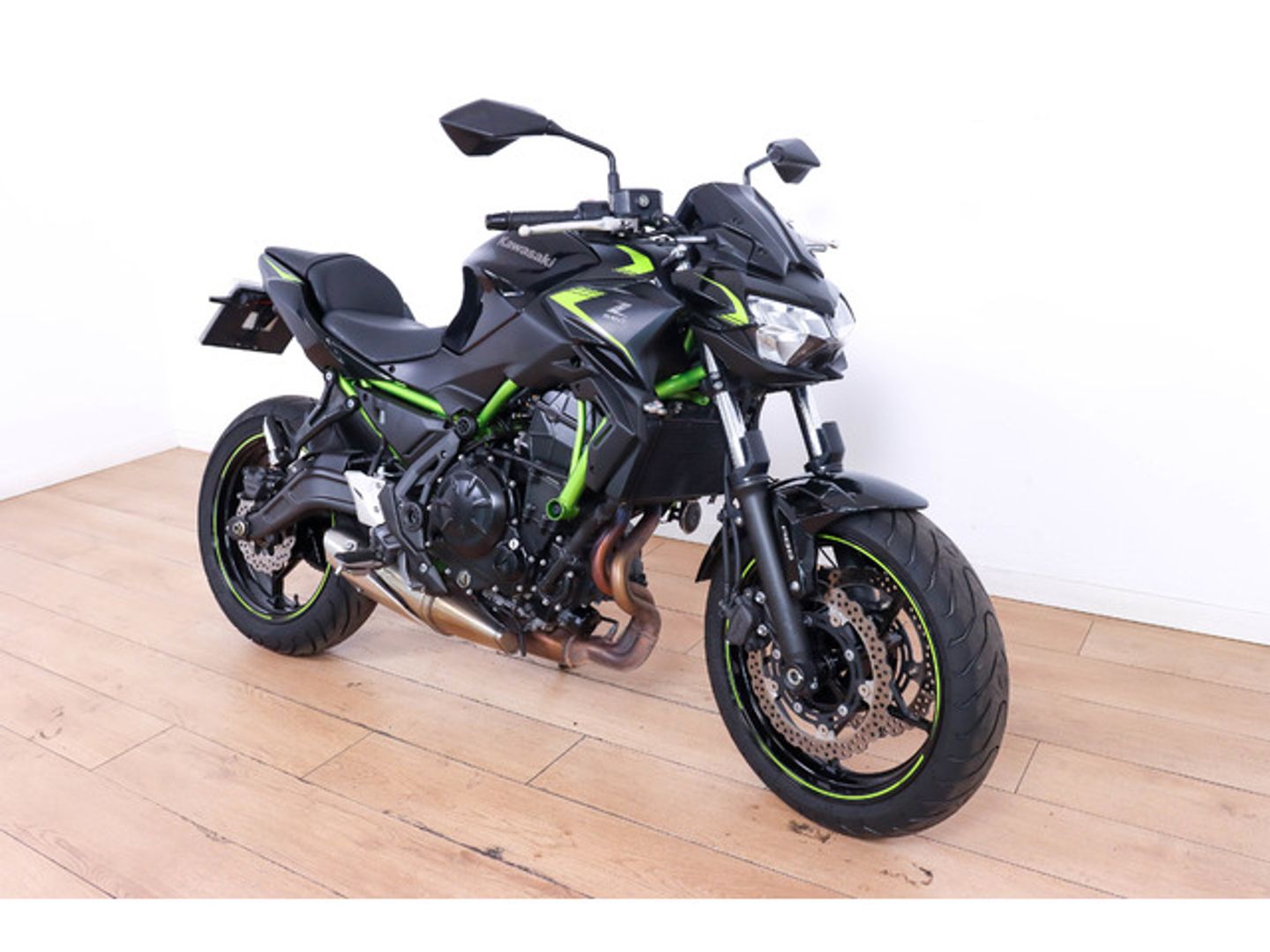 Kawasaki Z650 Negro Motorcycle