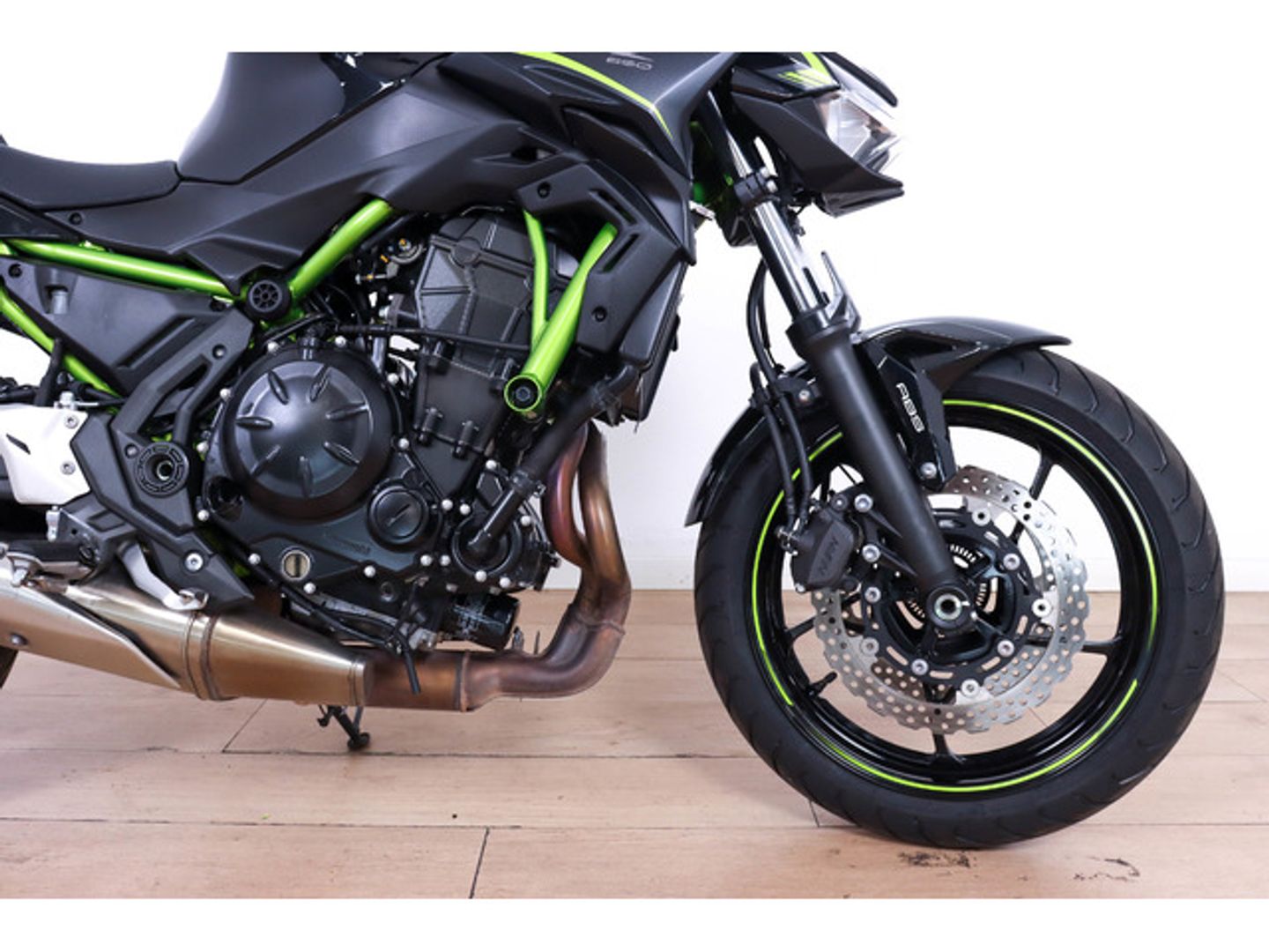 Kawasaki Z650 Negro Motorcycle