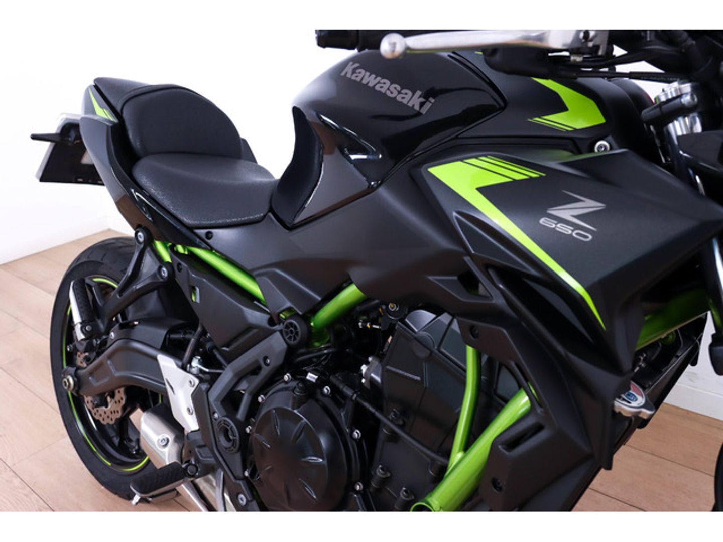Kawasaki Z650 Negro Motorcycle