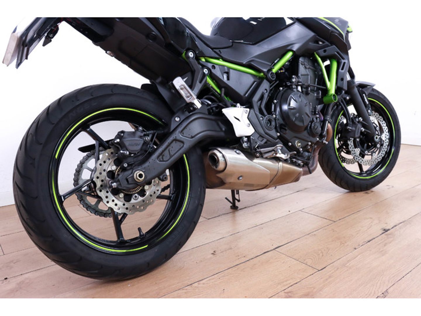 Kawasaki Z650 Negro Motorcycle