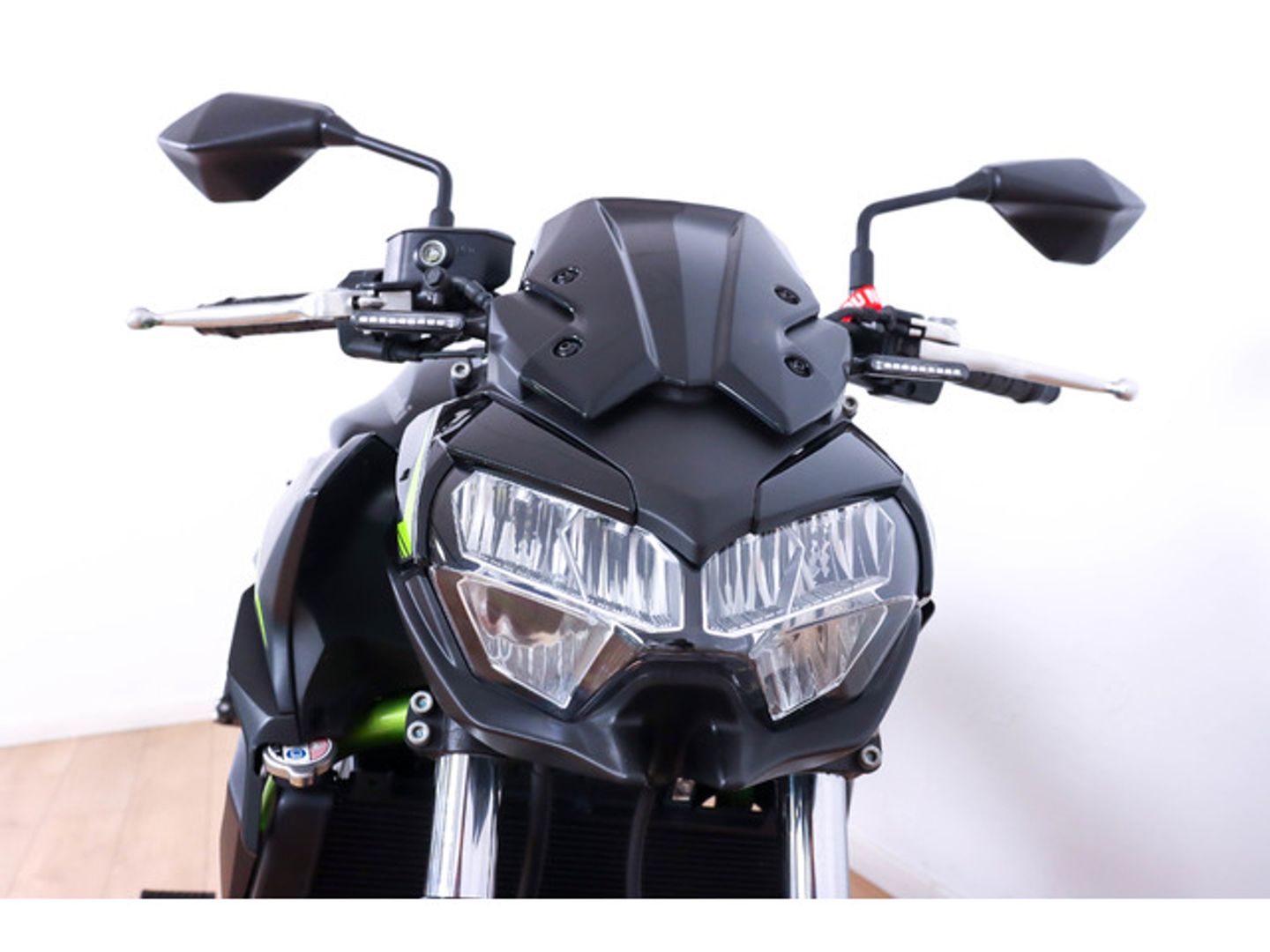 Kawasaki Z650 Negro Motorcycle