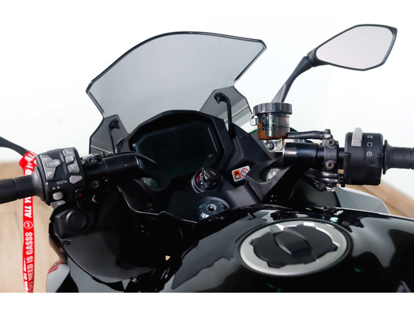 Kawasaki Ninja 1000SX Verde Motorcycle
