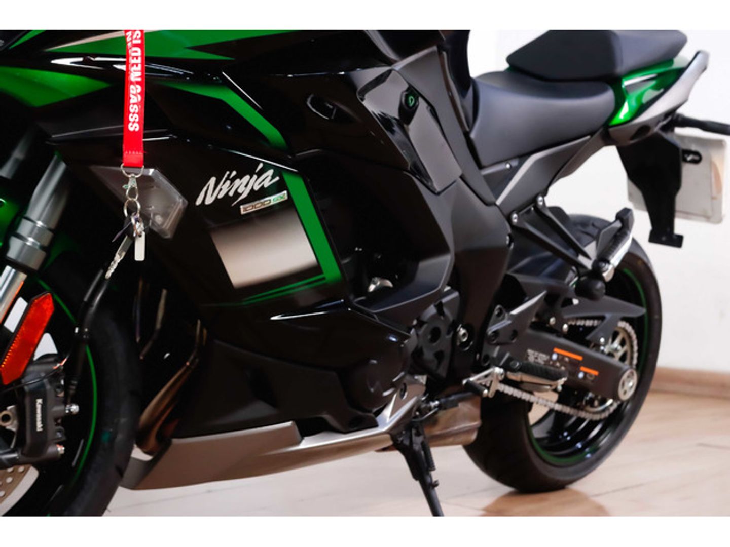 Kawasaki Ninja 1000SX Verde Motorcycle
