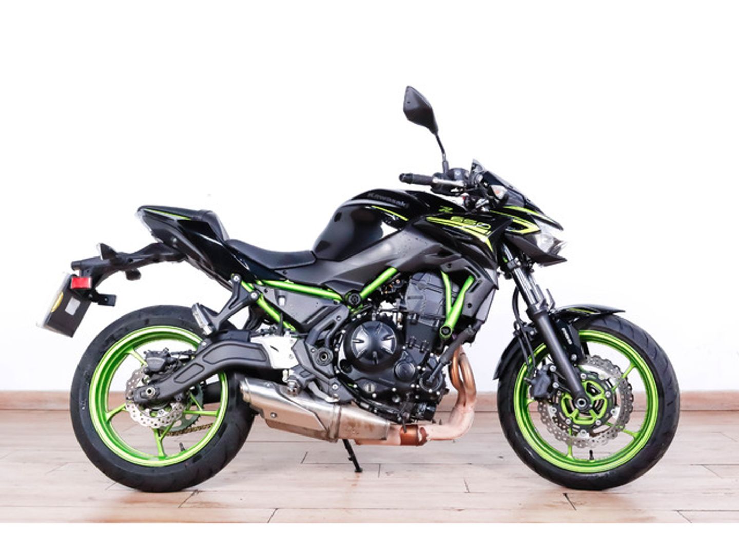 Kawasaki Z650 Negro Motorcycle