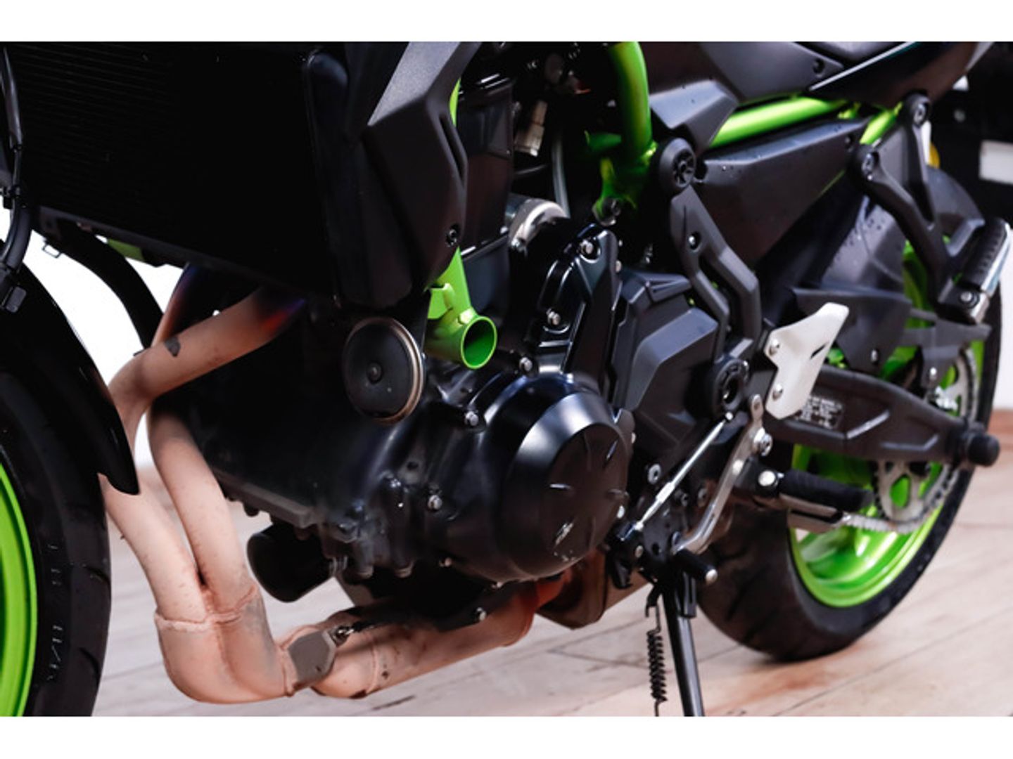 Kawasaki Z650 Negro Motorcycle