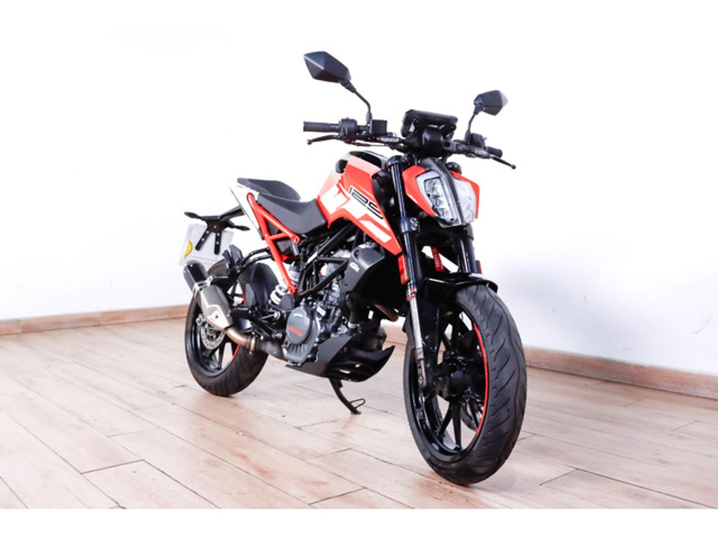 KTM Duke 125 Naranja Motorcycle