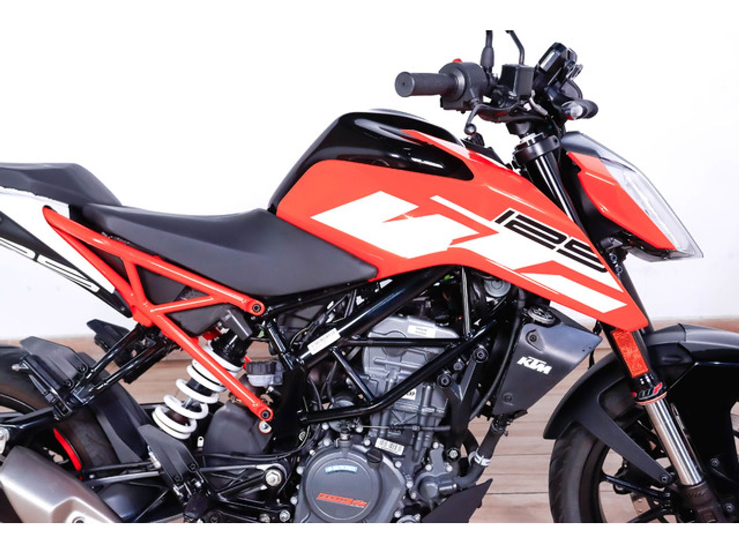 KTM Duke 125 Naranja Motorcycle