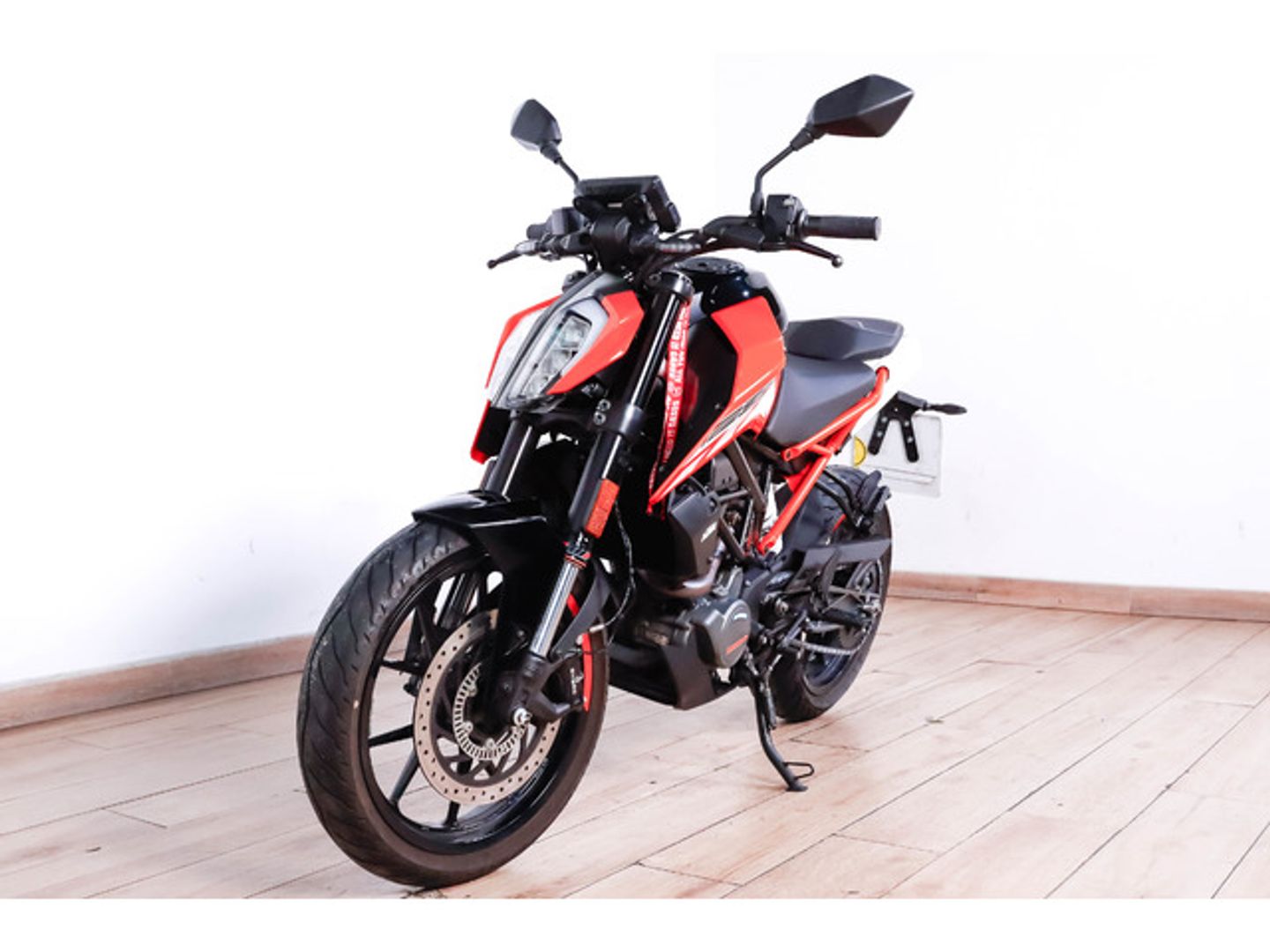 KTM Duke 125 Naranja Motorcycle