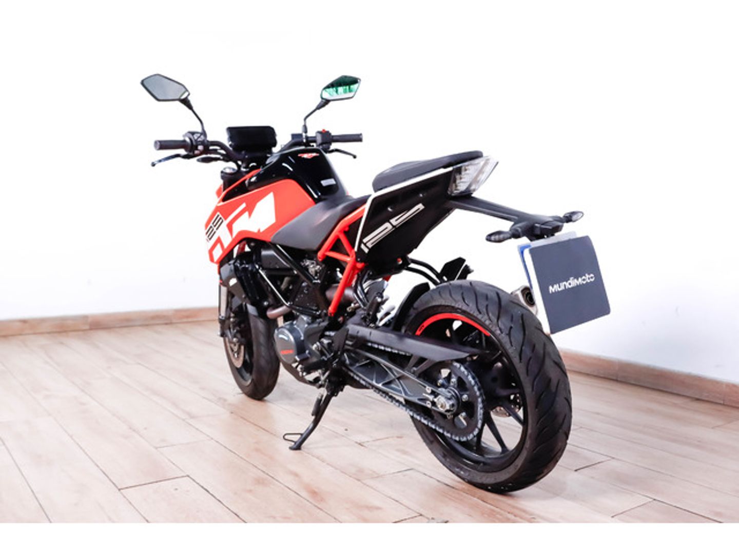 KTM Duke 125 Naranja Motorcycle