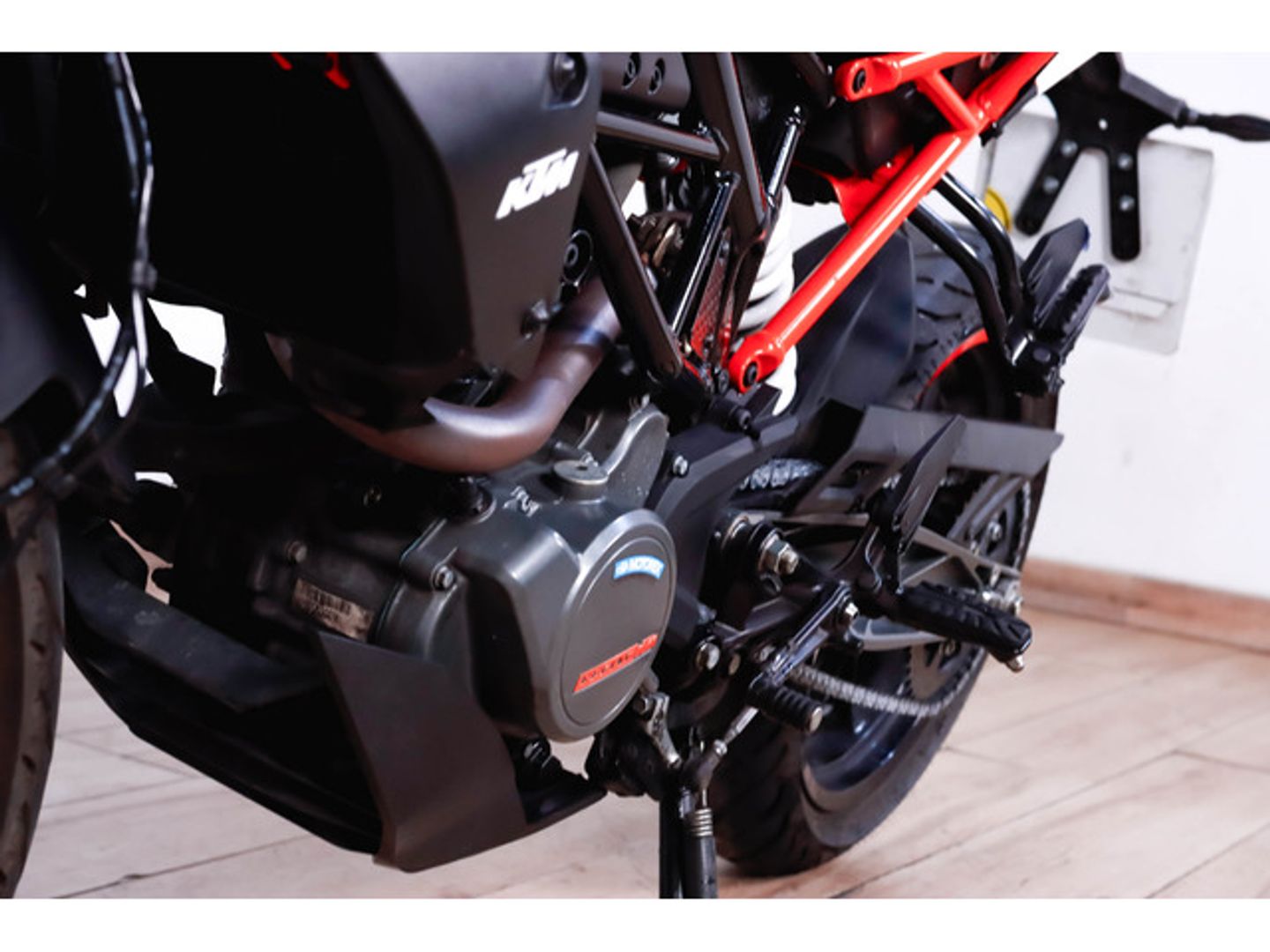 KTM Duke 125 Naranja Motorcycle