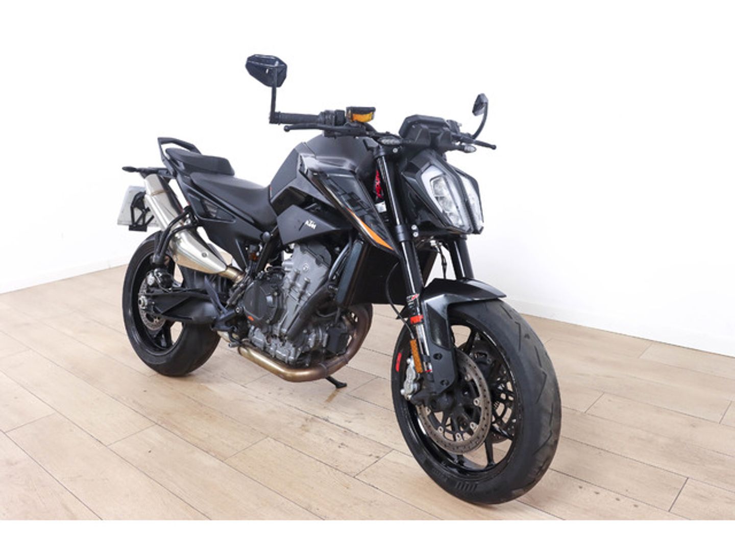 KTM Duke 890 GP Negro Motorcycle