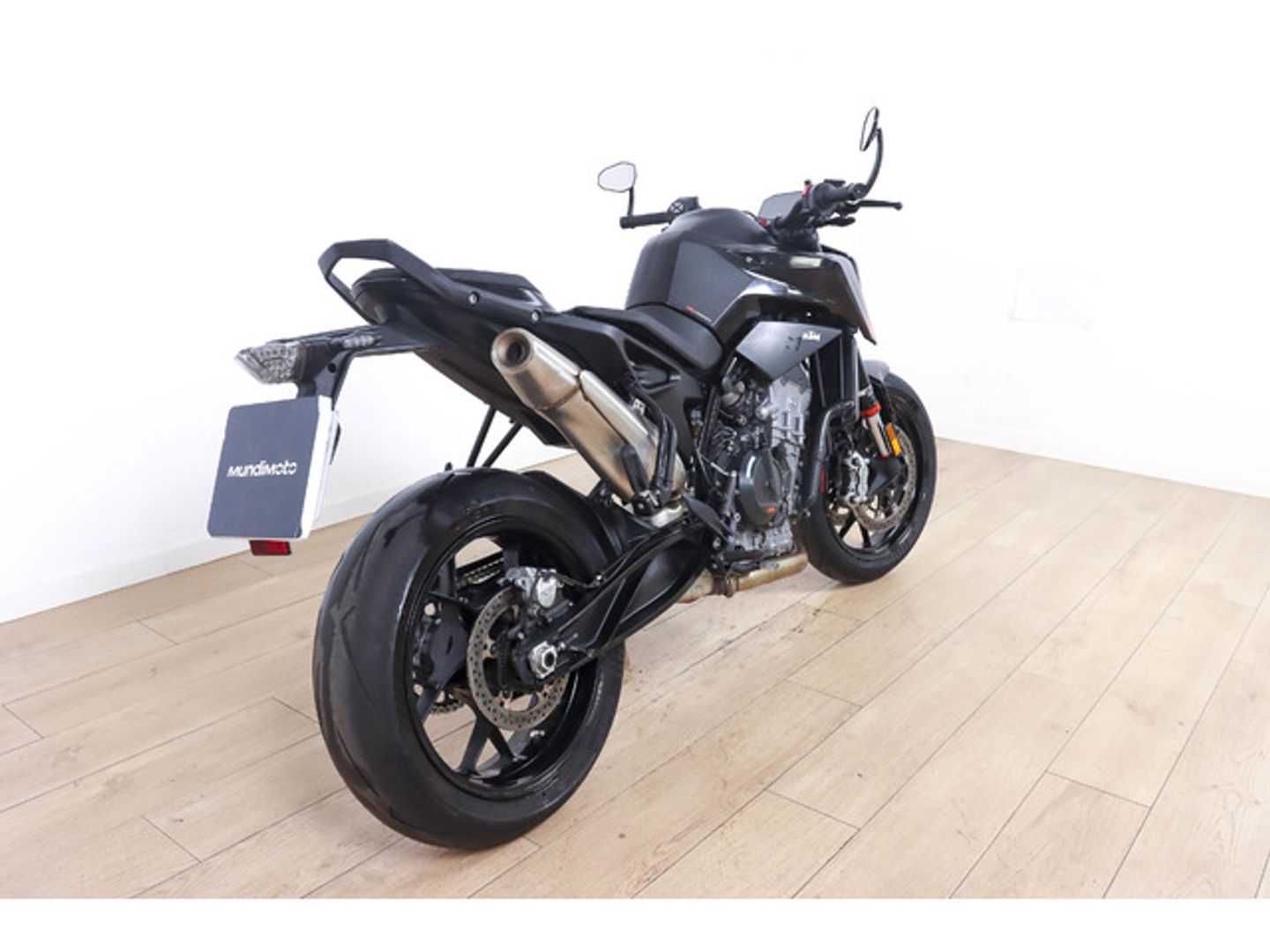 KTM Duke 890 GP Negro Motorcycle