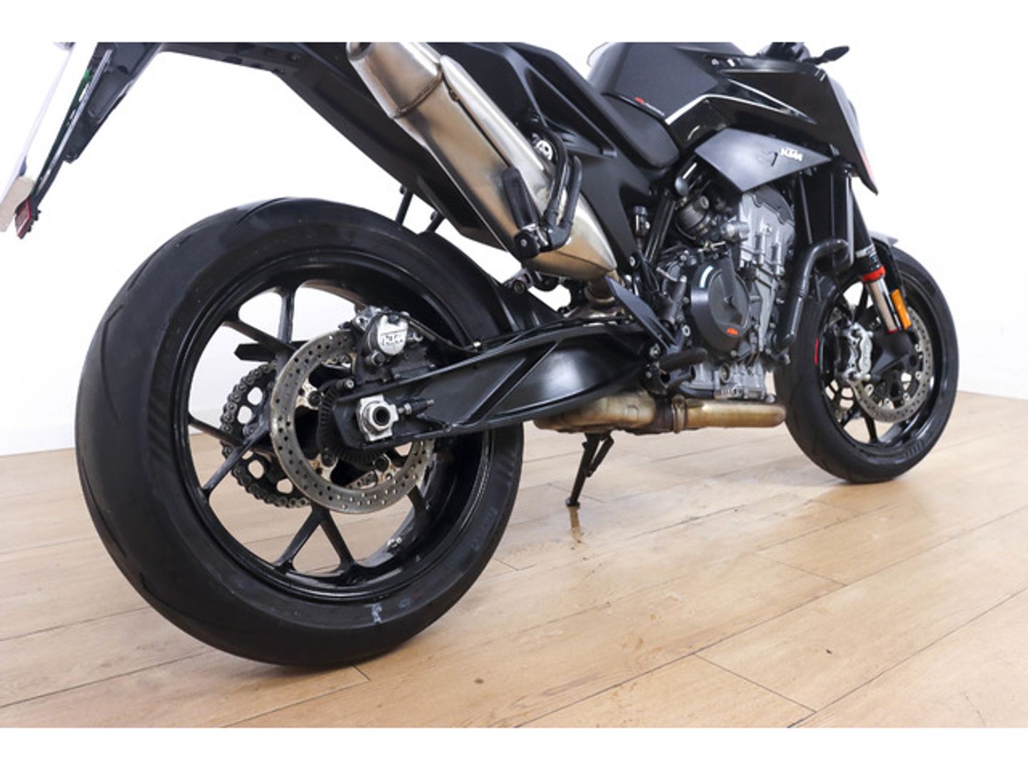 KTM Duke 890 GP Negro Motorcycle