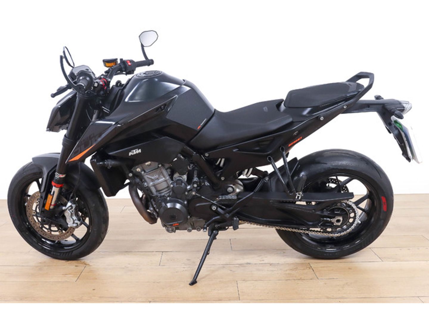 KTM Duke 890 GP Negro Motorcycle