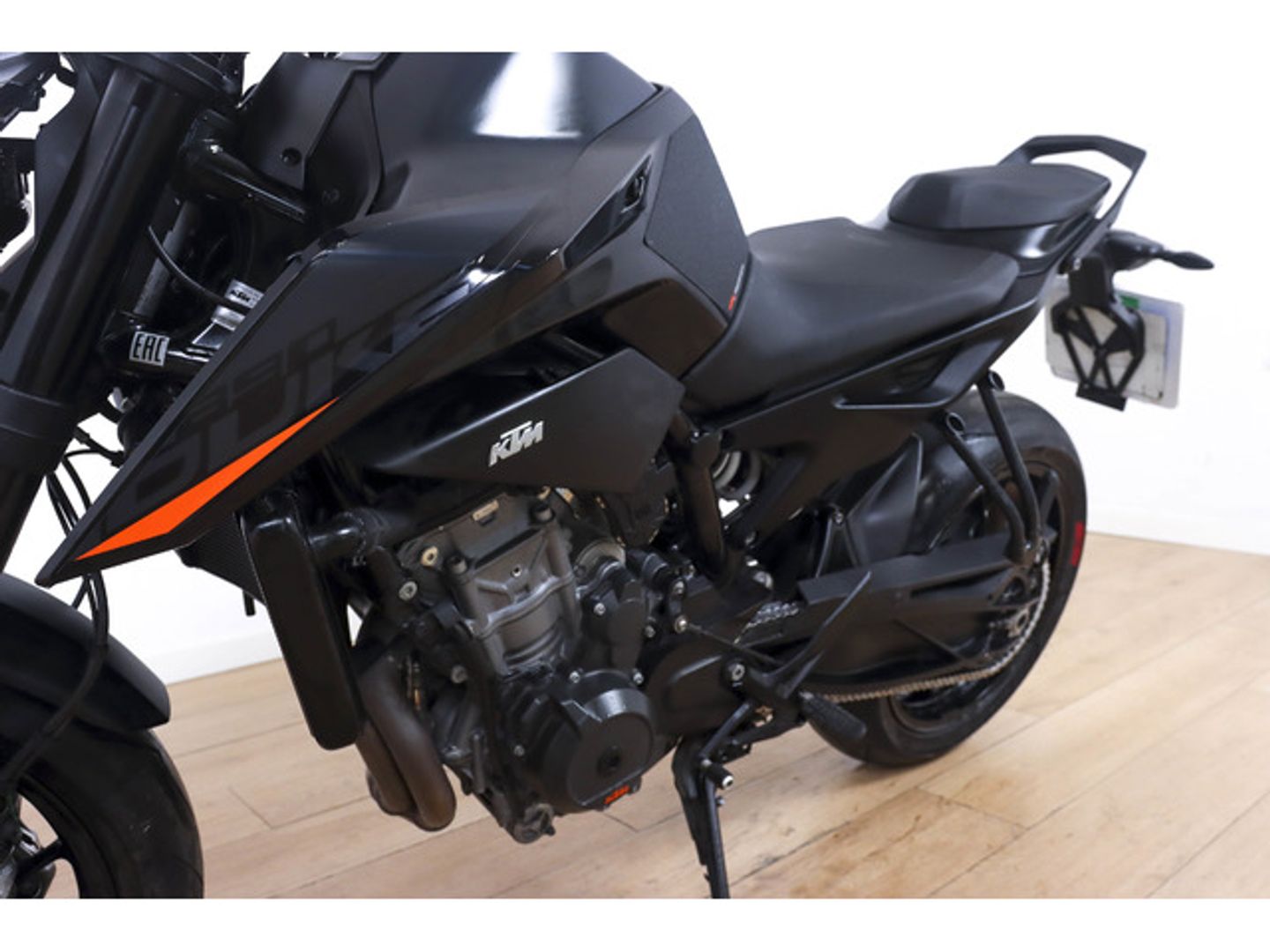 KTM Duke 890 GP Negro Motorcycle