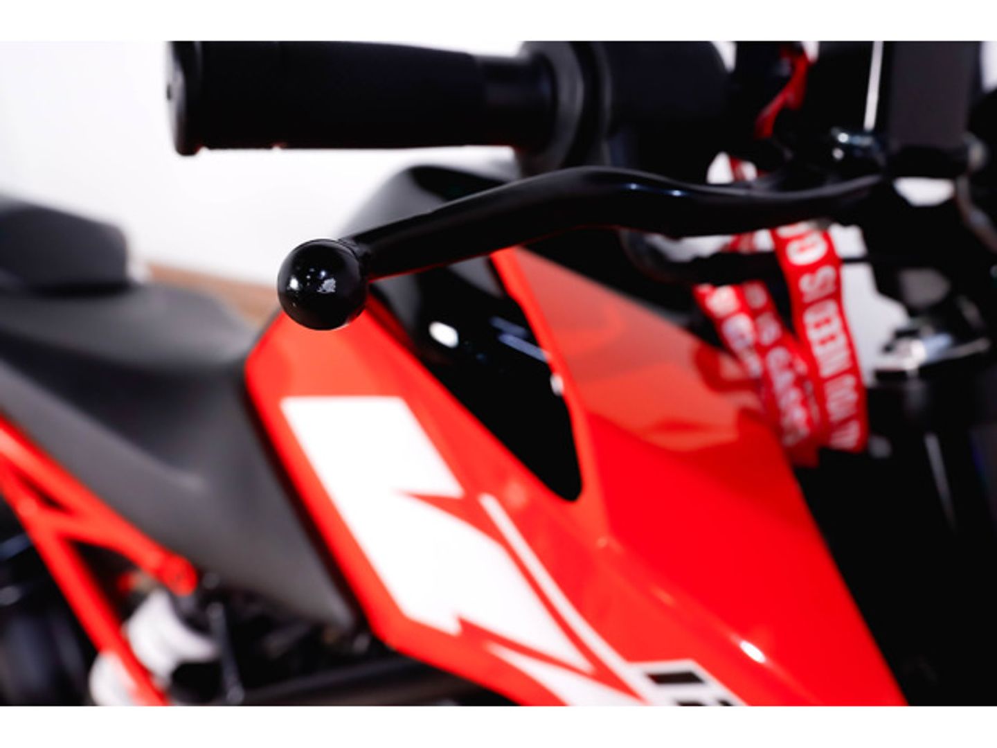 KTM Duke 125 Naranja Motorcycle