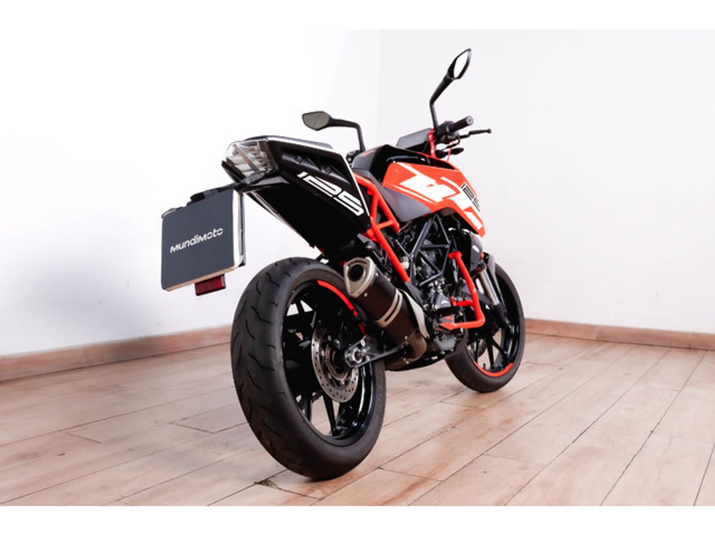 KTM Duke 125 Naranja Motorcycle