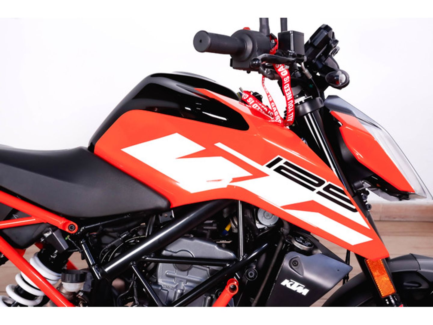 KTM Duke 125 Naranja Motorcycle