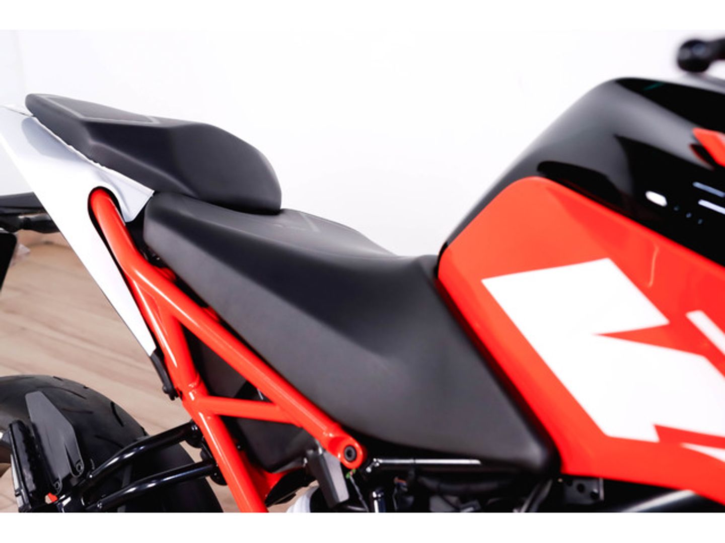 KTM Duke 125 Naranja Motorcycle