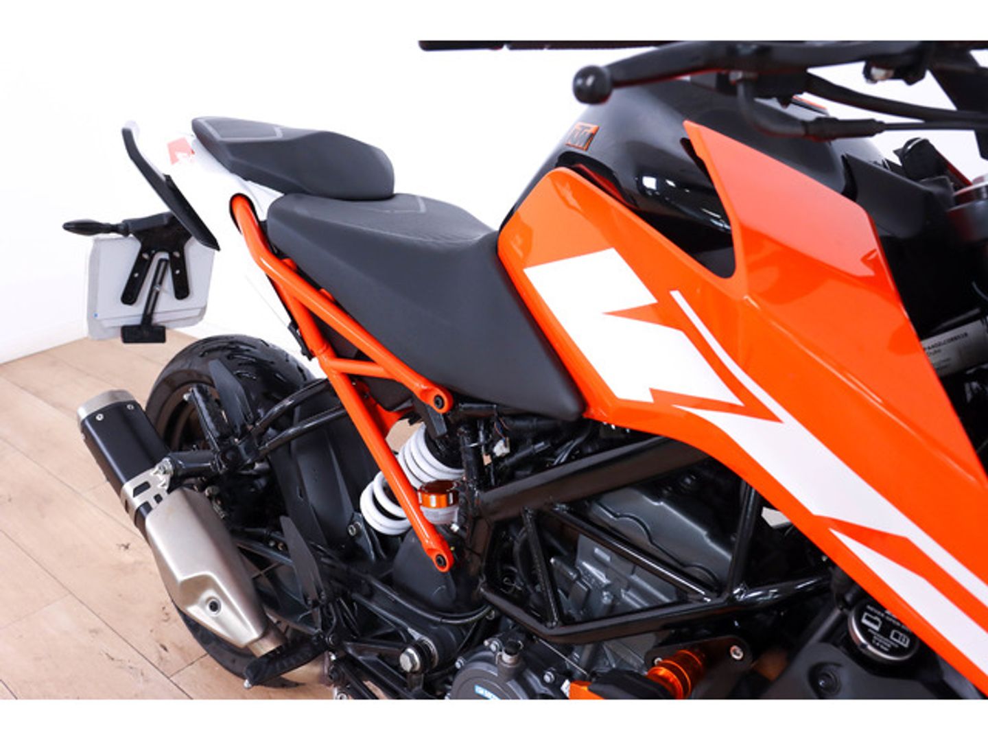KTM Duke 125 Naranja Motorcycle