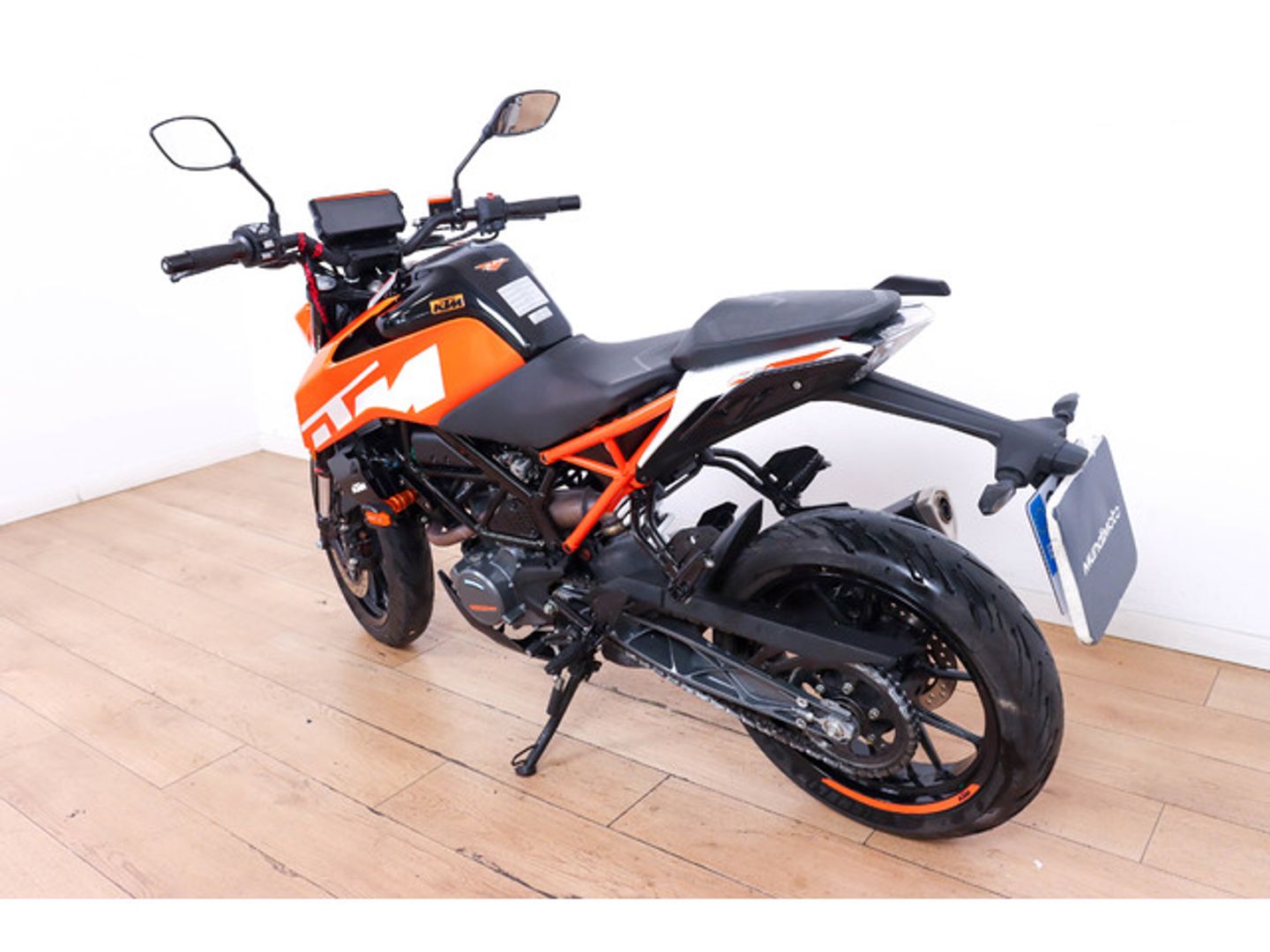 KTM Duke 125 Naranja Motorcycle