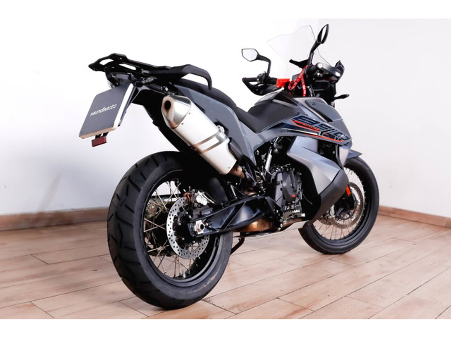 KTM 890 Adventure R Gris Motorcycle