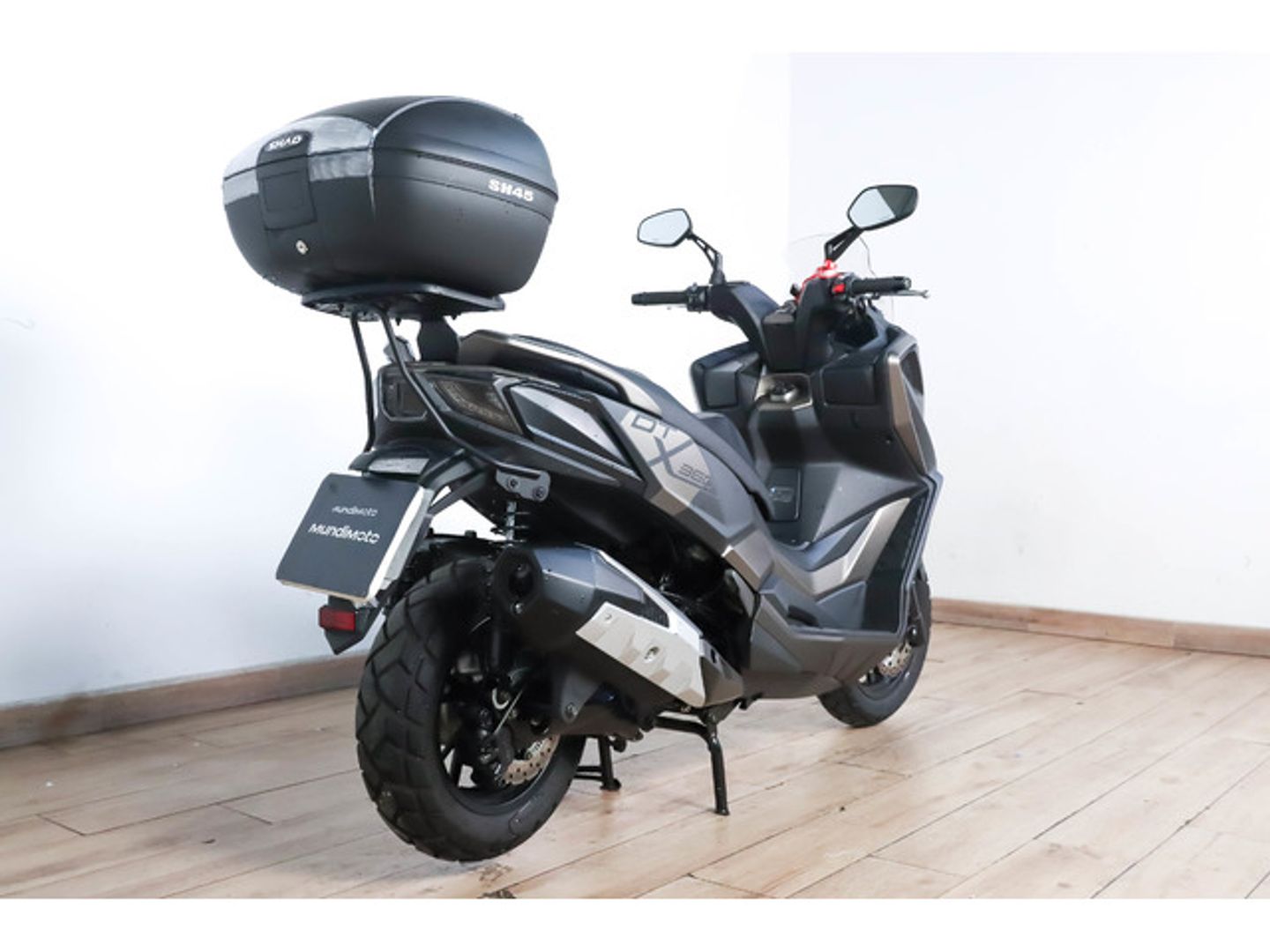 KYMCO DTX 125 Gris oscuro Motorcycle