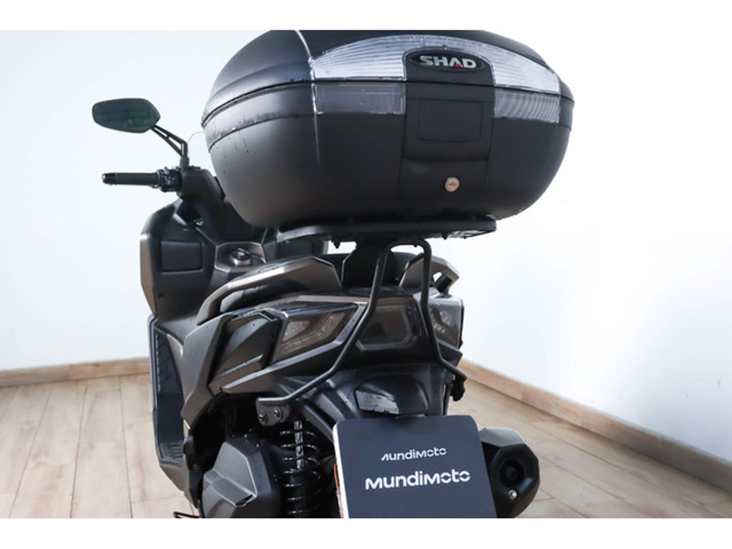 KYMCO DTX 125 Gris oscuro Motorcycle