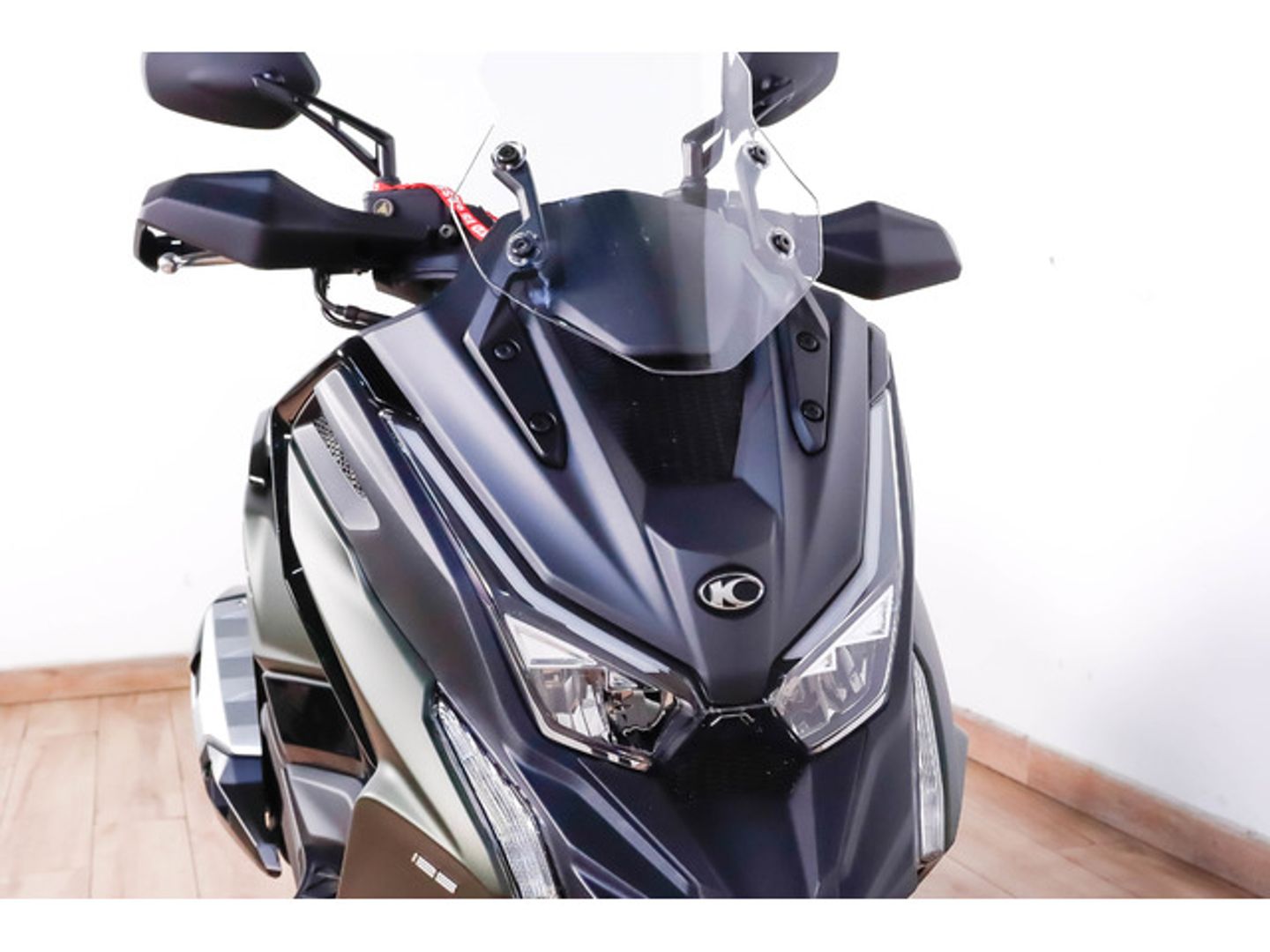 Kymco DTX 360 Gris oscuro Motorcycle