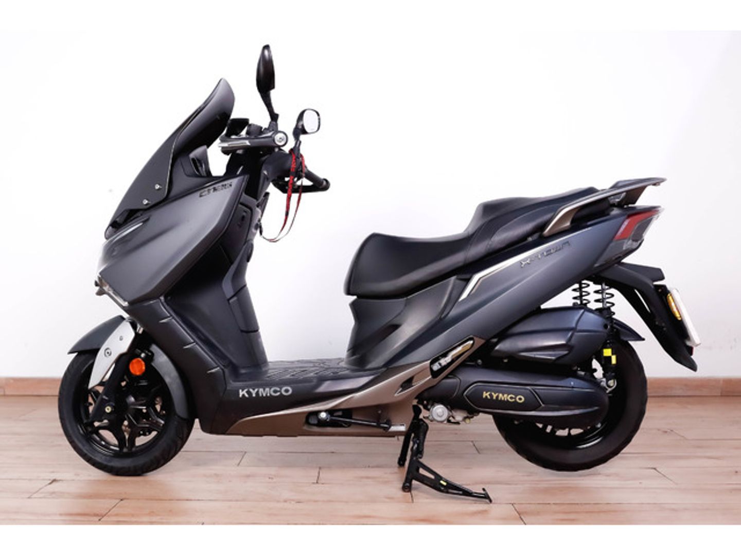 KYMCO X-Town CT 125 Gris oscuro Motorcycle