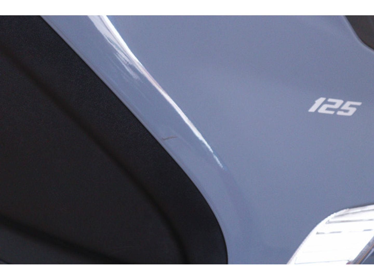 SYM Joymax Z+ 125 Gris Motorcycle