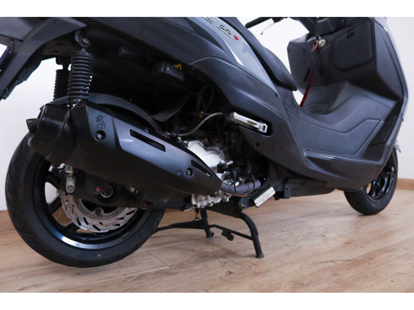 SYM Joymax Z+ 125 Gris Motorcycle