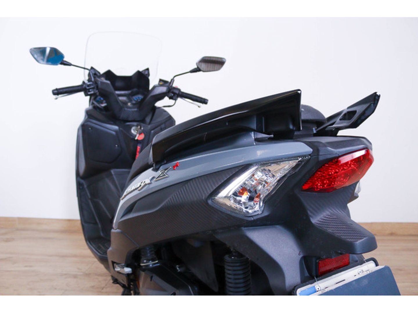 SYM Joymax Z+ 125 Gris Motorcycle
