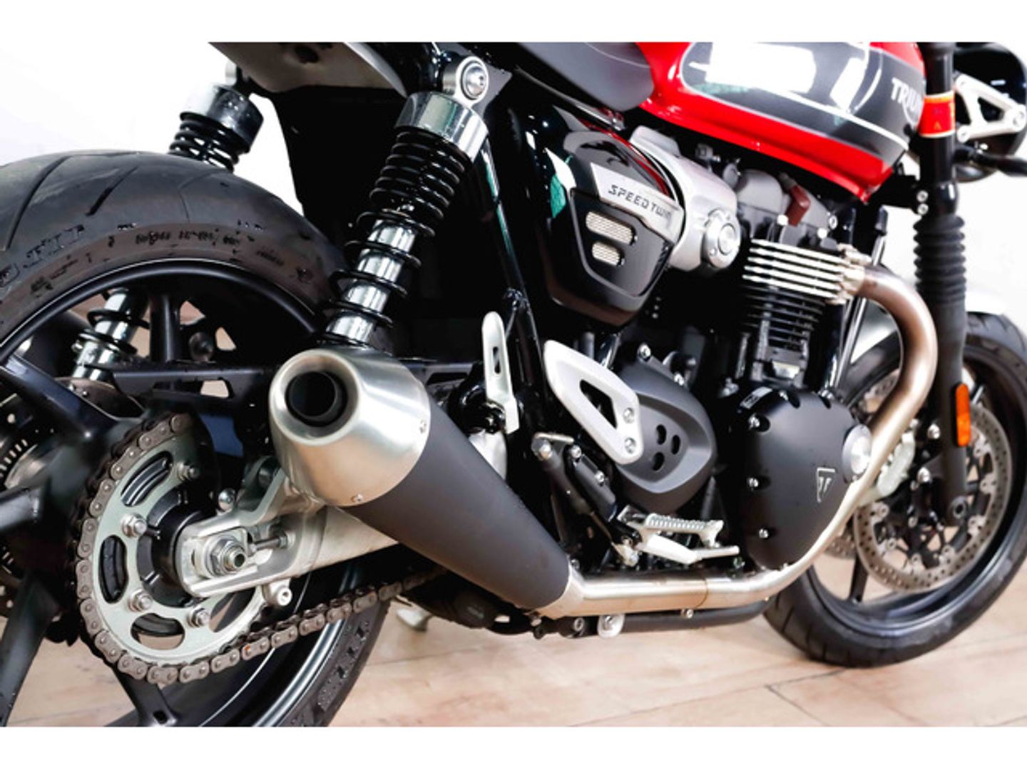 Triumph Speed Twin Rojo Motorcycle