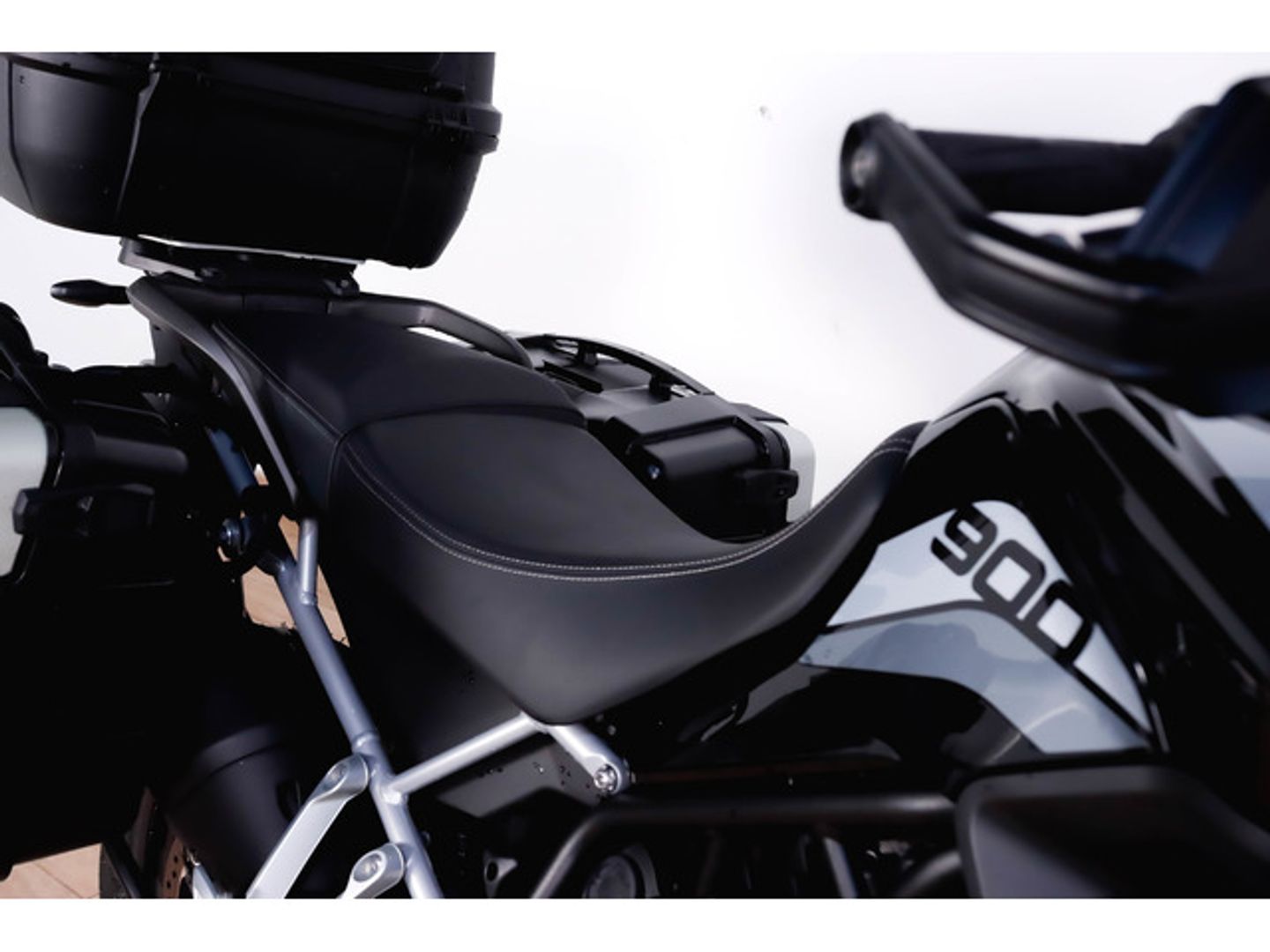 Triumph Tiger 900 GT Negro Motorcycle