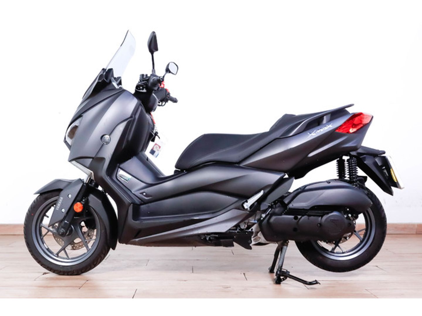 Yamaha XMAX 125 Gris oscuro Motorcycle
