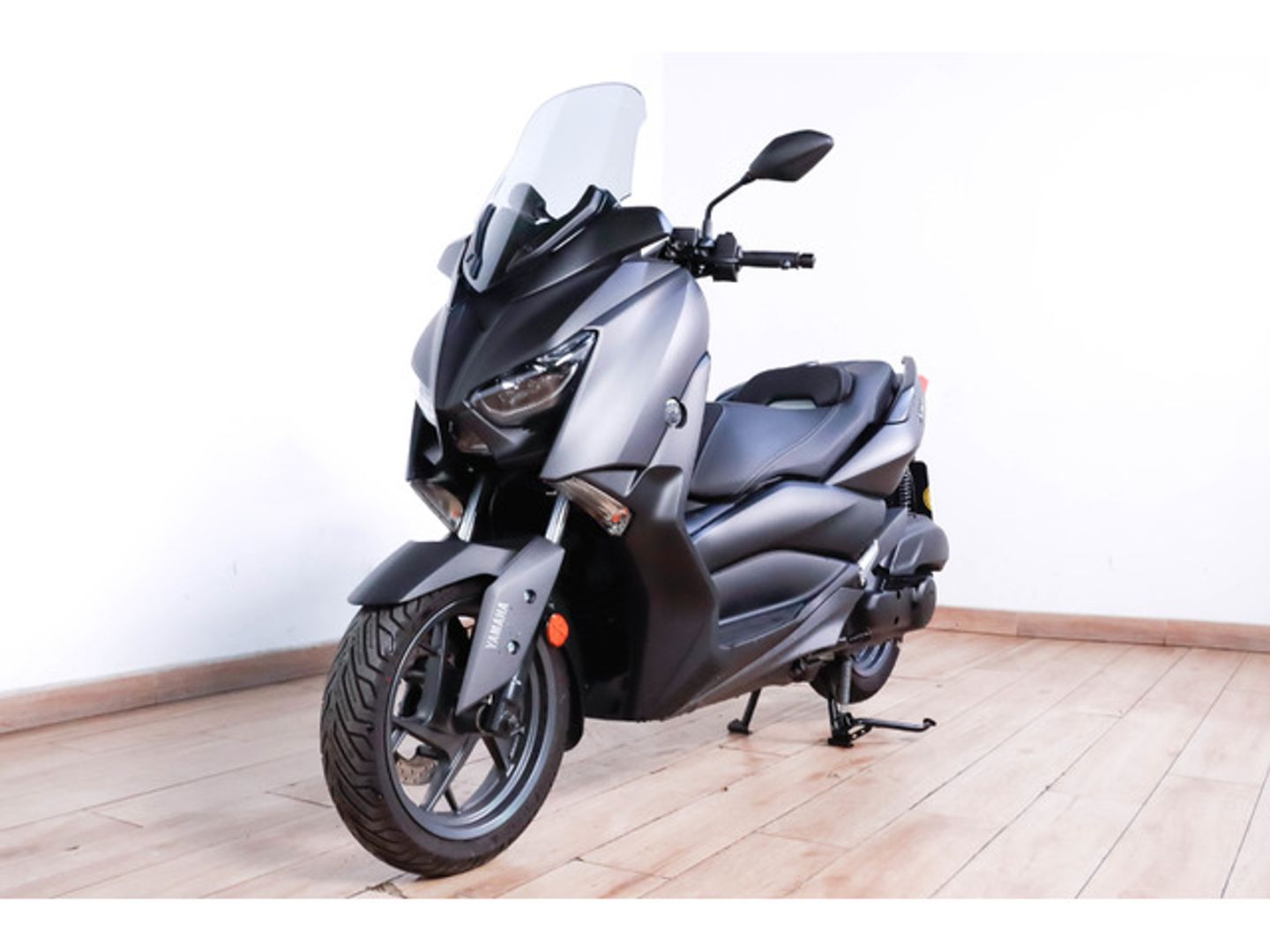 Yamaha XMAX 125 Gris oscuro Motorcycle
