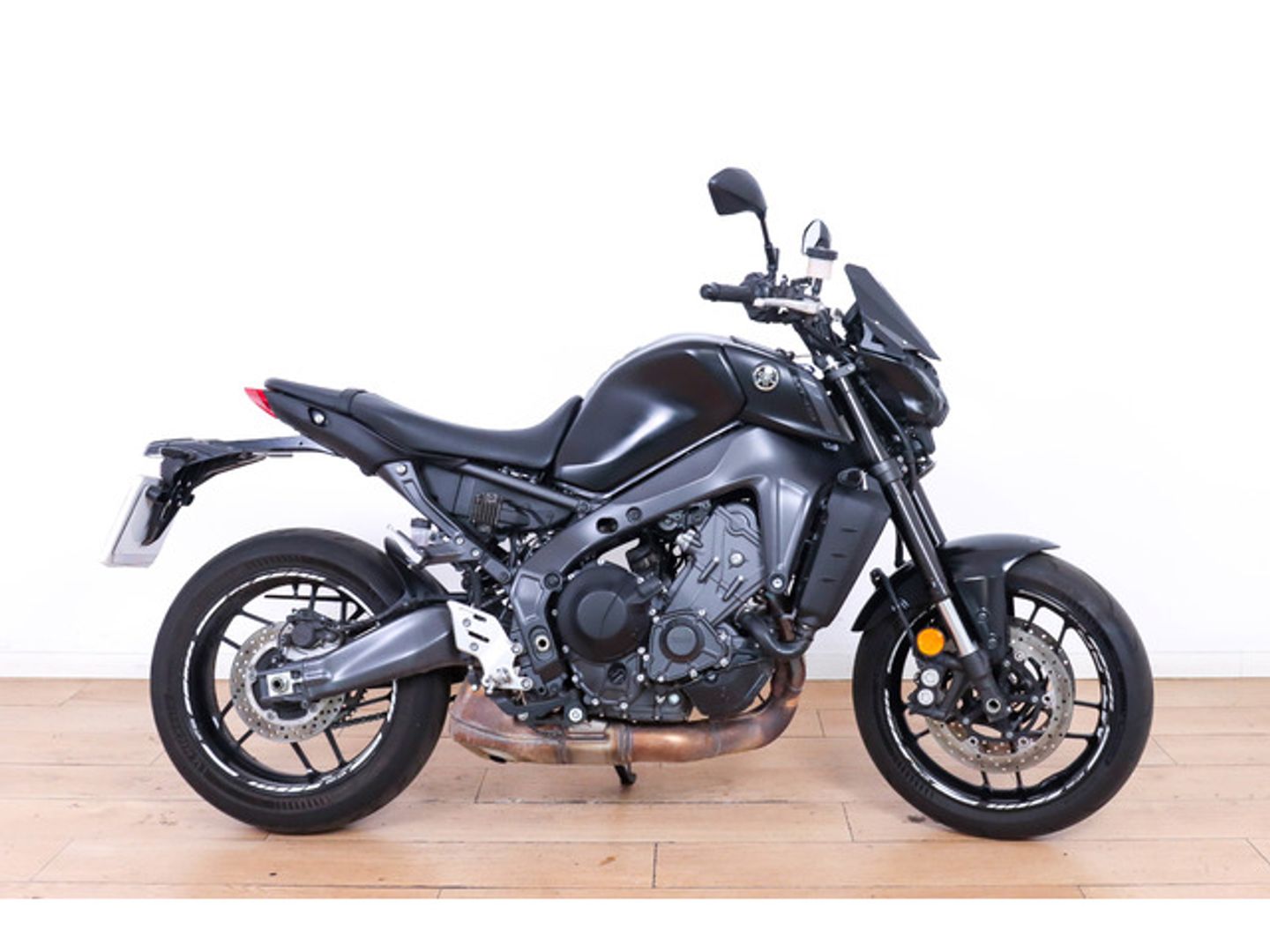 Yamaha MT -09 Negro Motorcycle