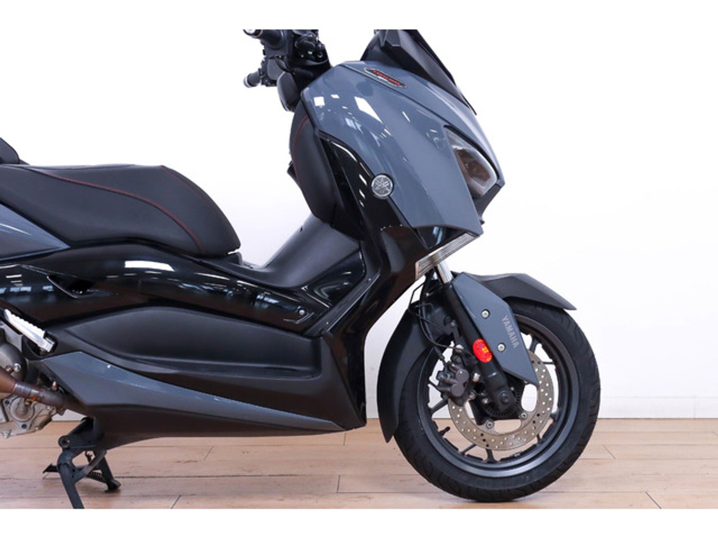 Yamaha XMAX 300 Negro Motorcycle