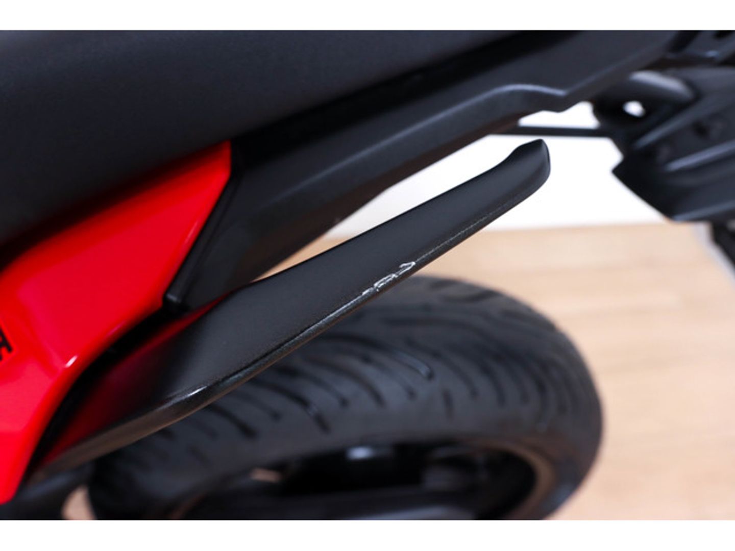 Yamaha Tracer 7 Rojo Motorcycle